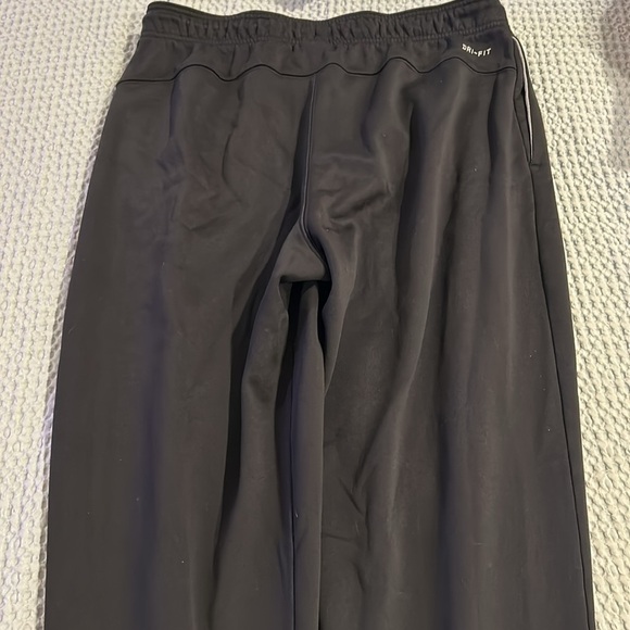 Wake Forest Men’s Pants L (Torn Nike Logo) (#16) - Picture 4 of 4